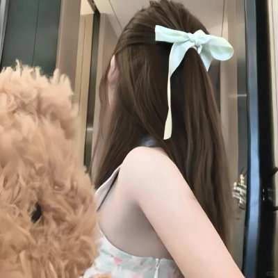 比基尼琼斯和爱的圣殿